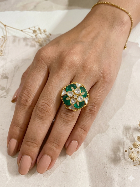 Amara Ring