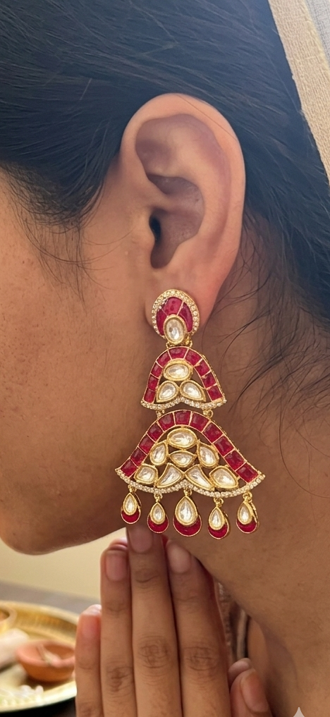 Sazzy Ruby Red Earrings